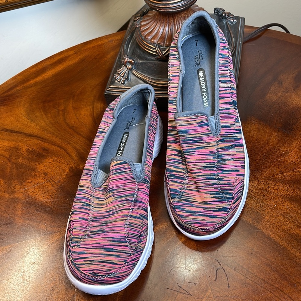 Ladies Cool Wave Memory Foam Size 7 Black/White\H… - image 4